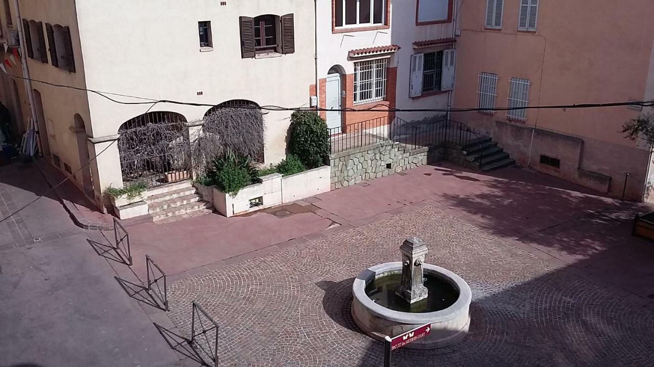 Апартаменты Splendide Studio Au Coeur Historique De Фрежюс Экстерьер фото